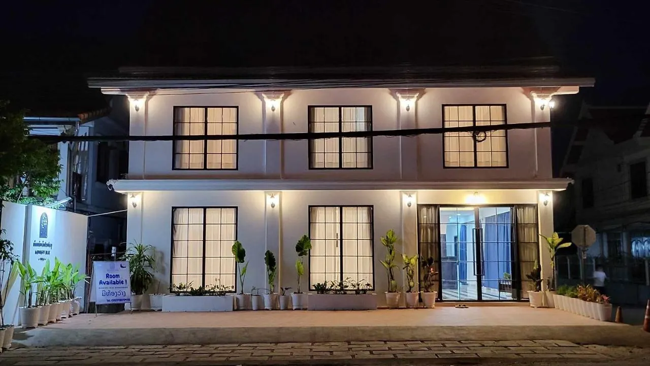 Midnight Blue Guesthouse Luang Prabang
